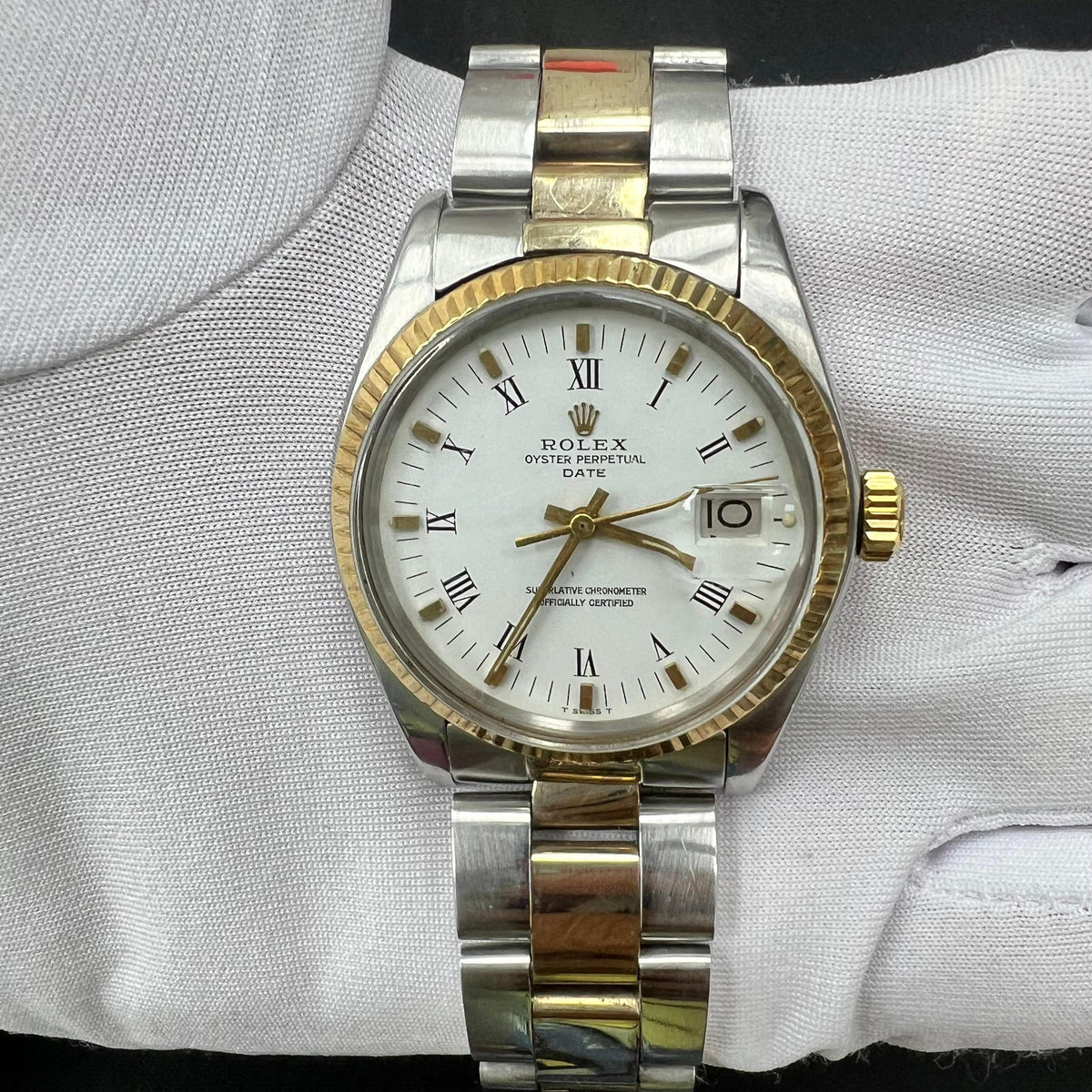 Rolex oyster perpetual date 6827