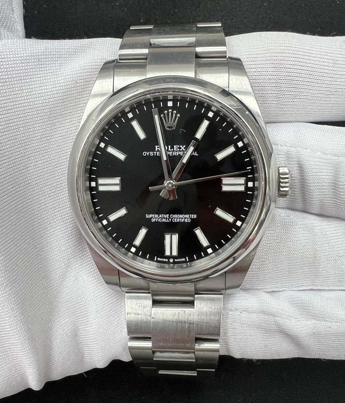 Rolex oyster perpetual 124300