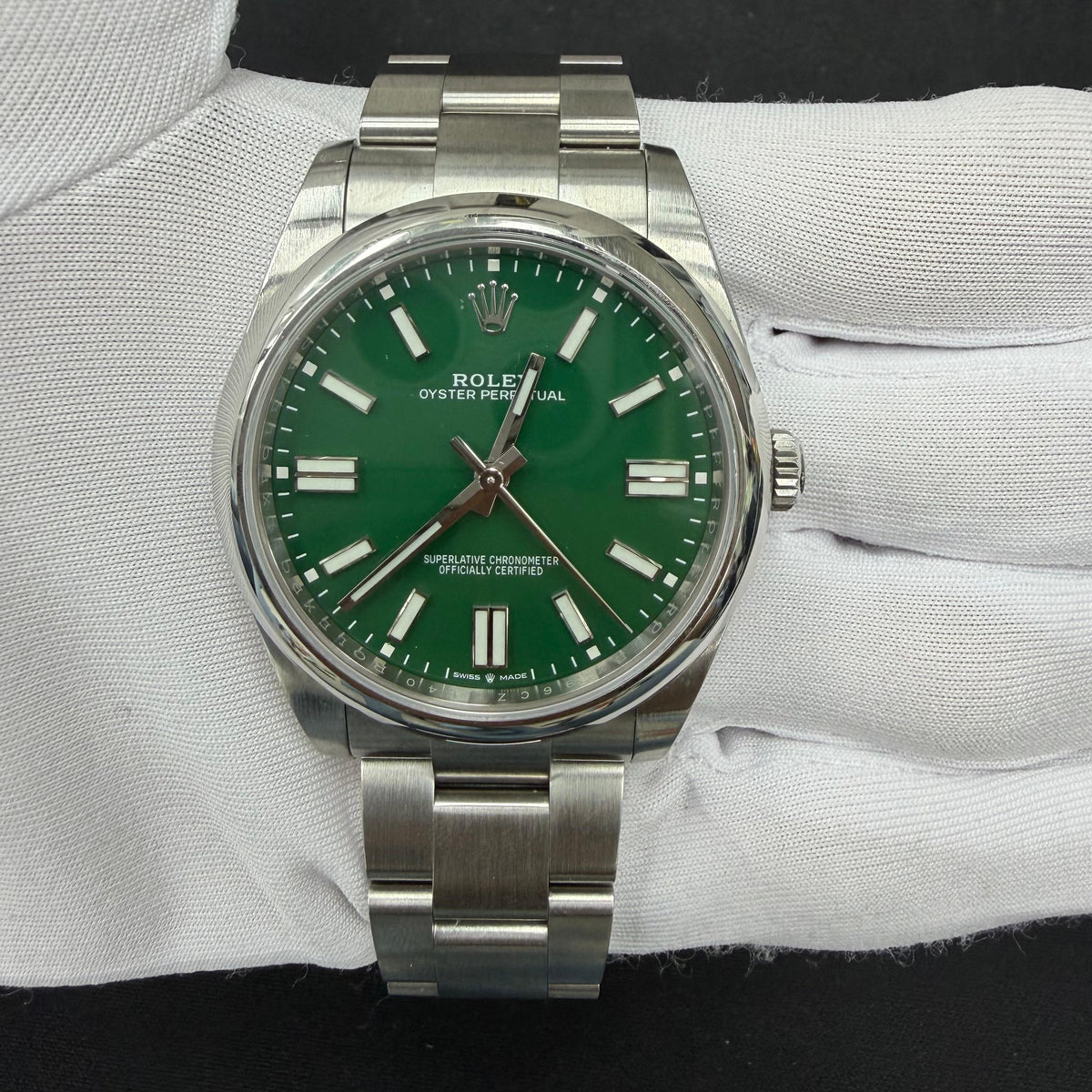 Rolex oyster perpetual 124300