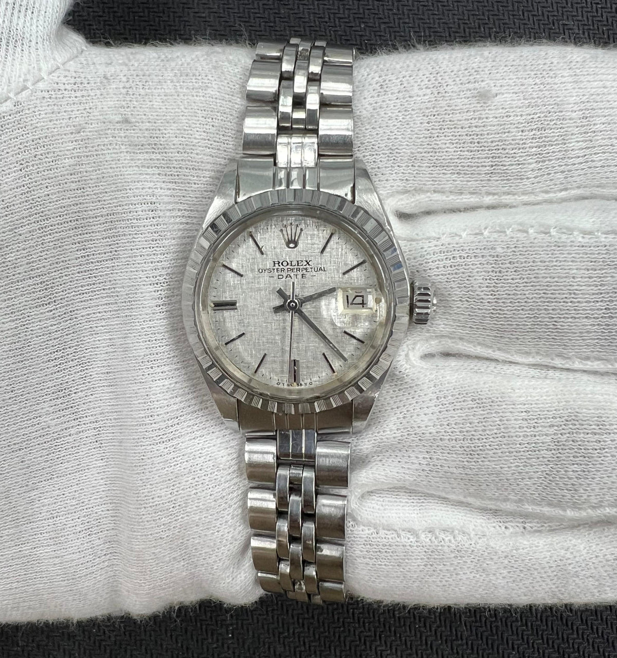 Rolex oyster perpetual date 6924