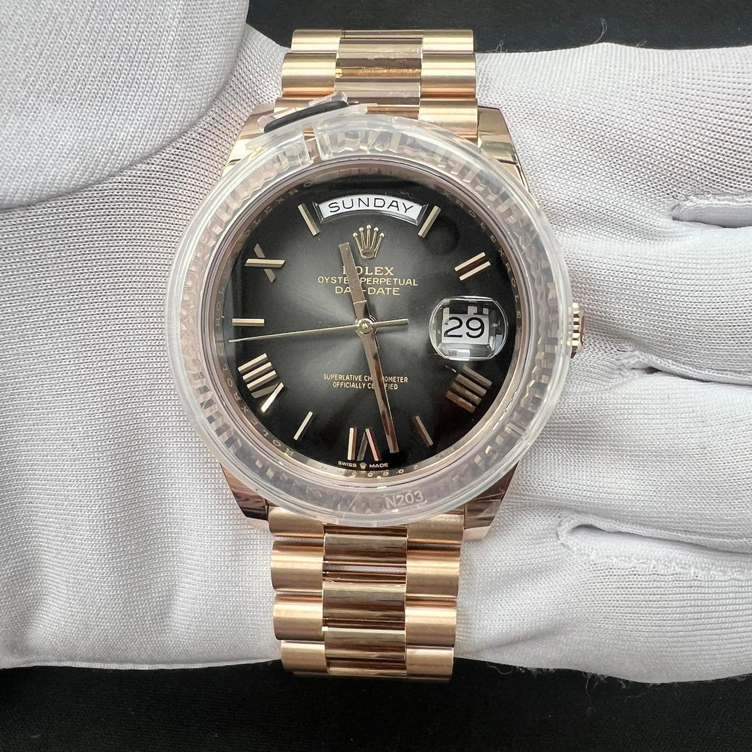ROLEX DAY-DATE 228235