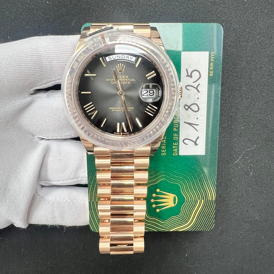 ROLEX DAY-DATE 228235