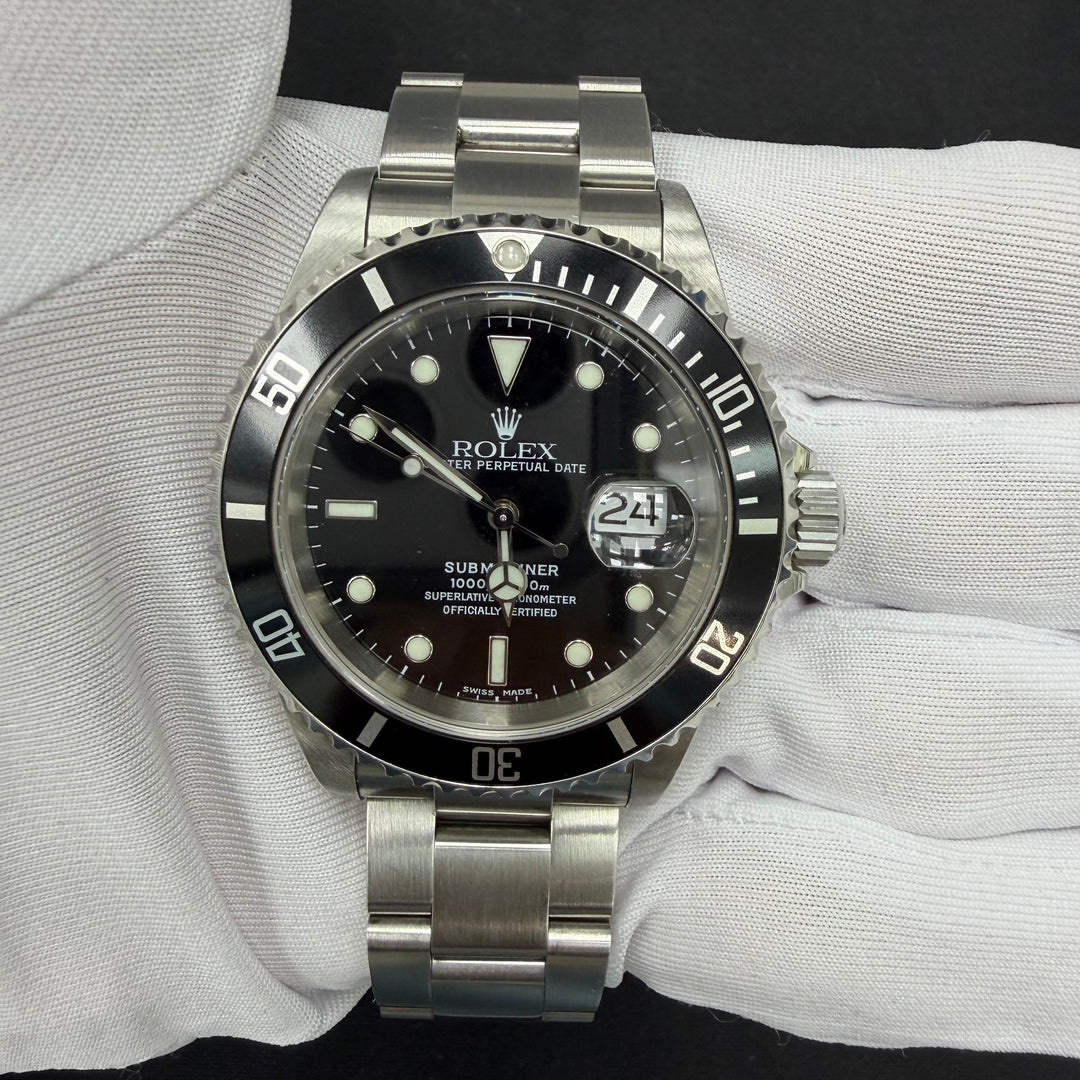 ROLEX SUBMARINER DATE 16610